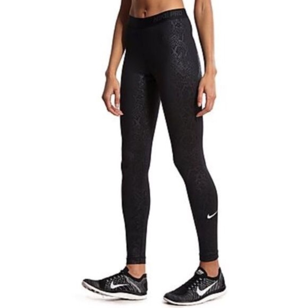 Nike Pro Dri-fit snakeskin leggings fleece